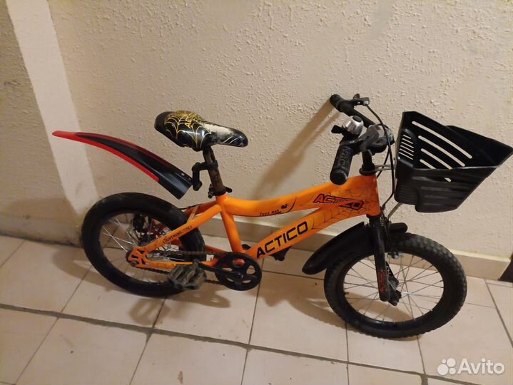 Продам велосипед Actico детский бу