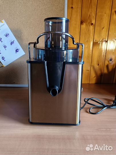 Соковыжималка Skarlett SC-JE50S35