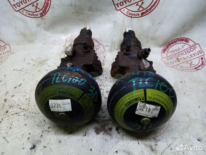 Гидроаккумулятор подвески Toyota Land Cruiser 100