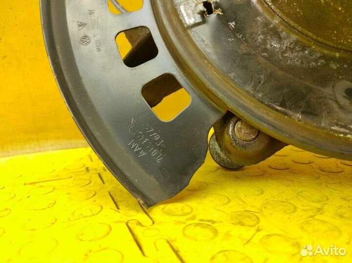 Кулак поворотный задний левый Porsche Cayenne 957