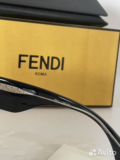 Солнцезащитные очки Fendi оригинал