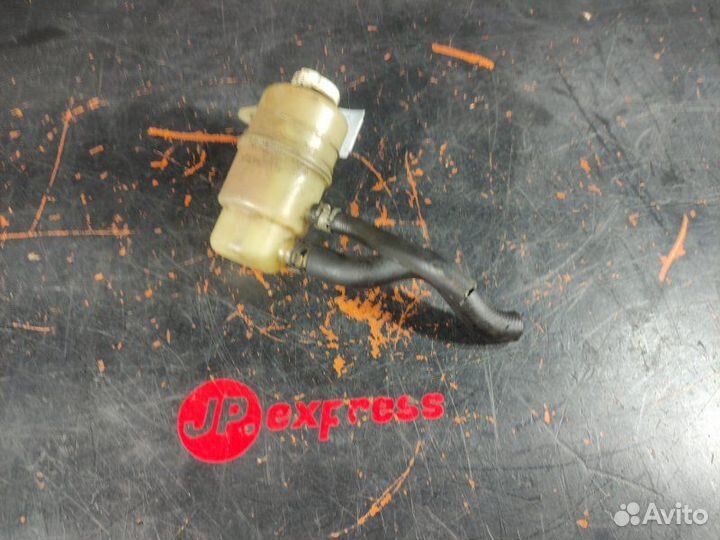 Бачок гур Mitsubishi Galant VR4