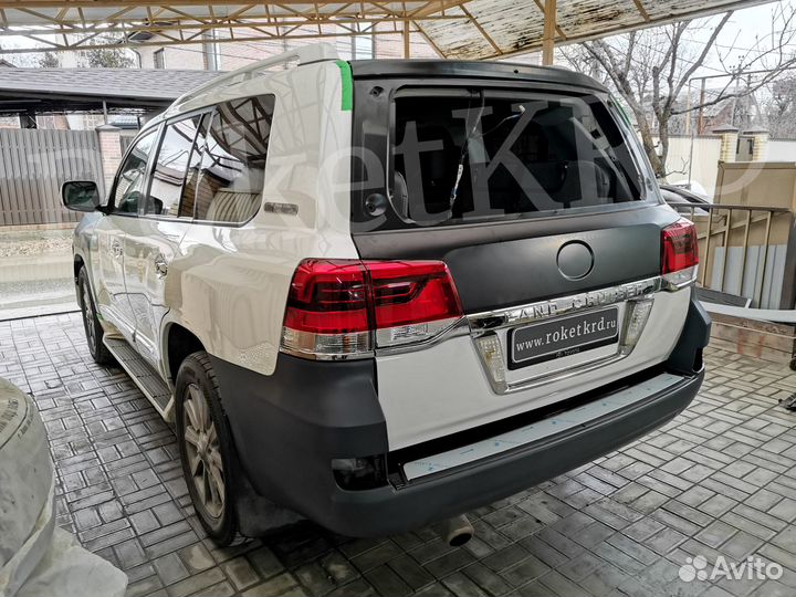 Обвес Toyota Land Cruiser 200 в 2016+ V9547