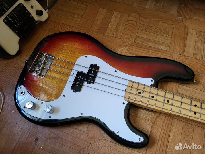 1976 Westminster Precision Bass Япония