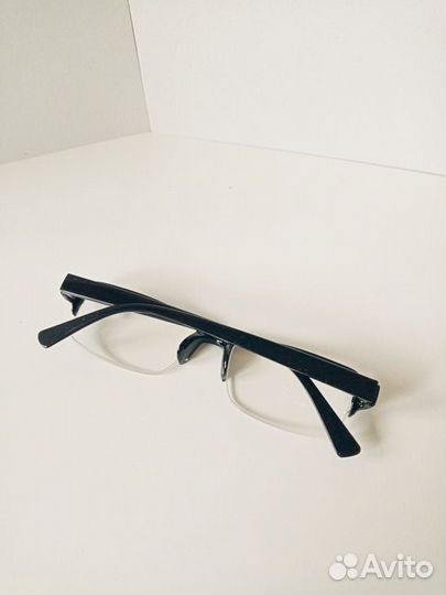 Очки для зрения +1,75. Оправа без низа