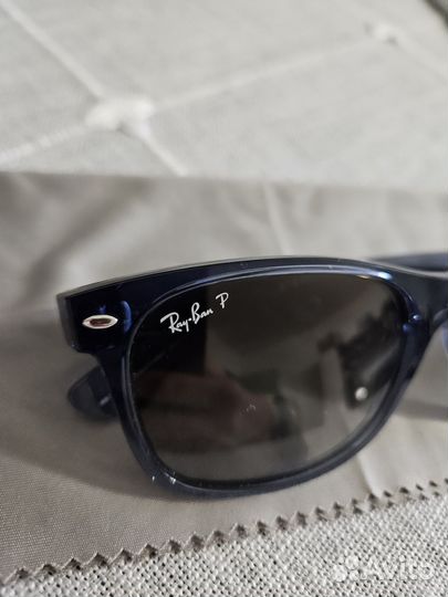 Солнцезащитные очки Ray- Ban