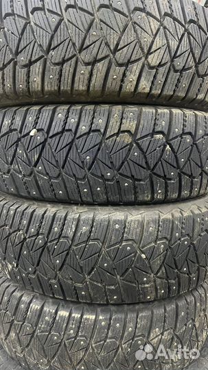 Goodyear Ultragrip 600 215/65 R16
