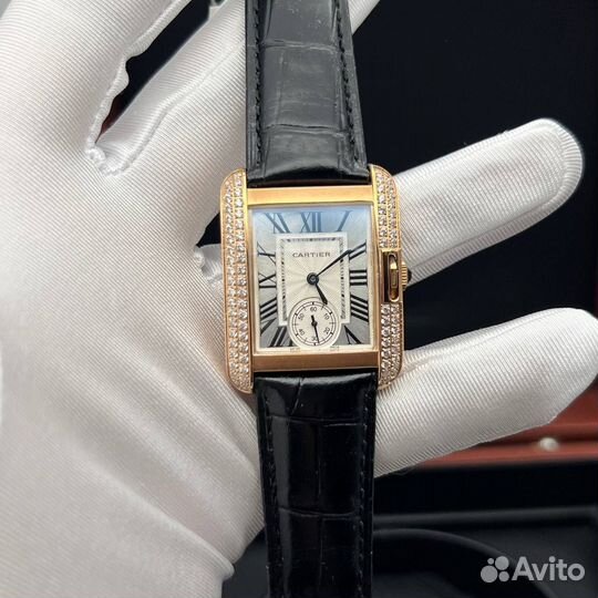 Часы наручные женские Cartier Tank