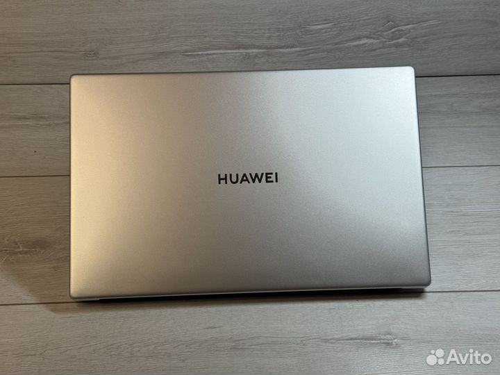 Стильный Huawei Matebook D15 R7 5700u 16/512gb