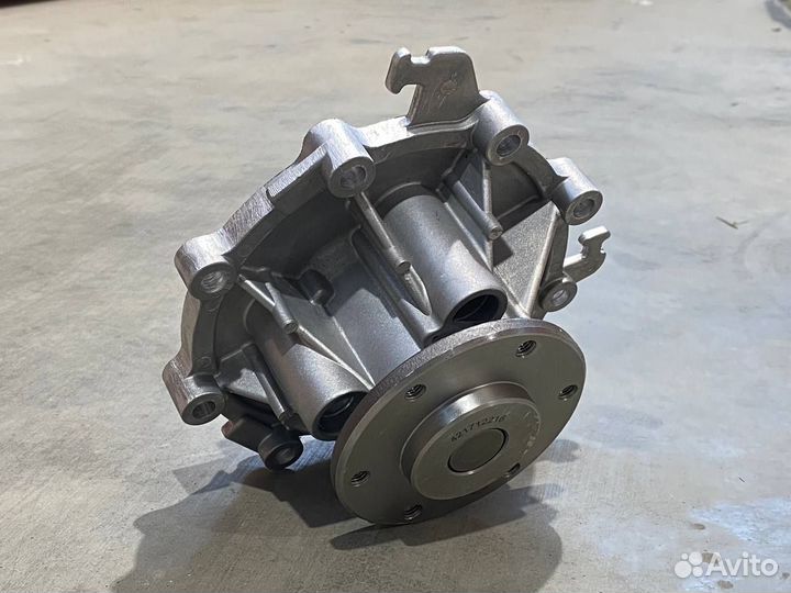 Помпа Ман Тгс Тгх двигатель D2676 D2066