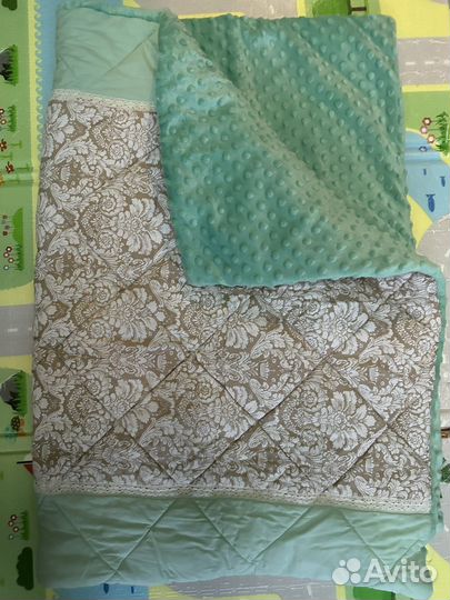 Бортики на кроватку,одеяло,постыни на резинке