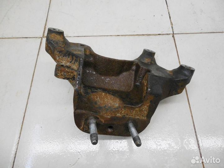 Кронштейн двигателя правый Gentra II 2013-2015