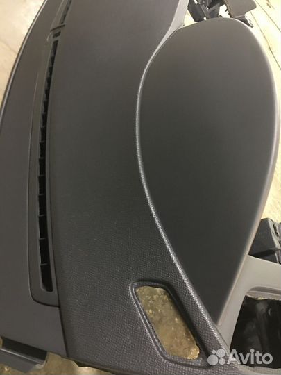 Торпедо Volvo XC60 панель приборов подушки airbag