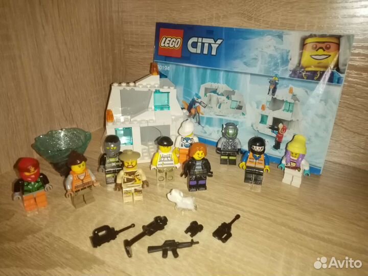 Lego (машинки, фигурки)