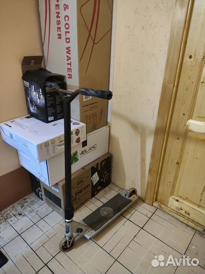 Трюковой самокат