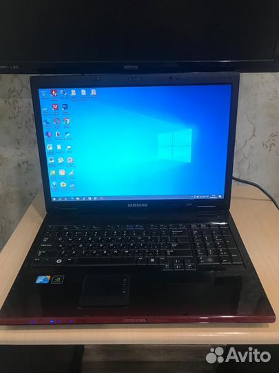 Ноутбук Samsung NP-R710H - 17 дюймов