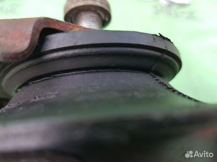 Подушки двигателя 1JZ-GE 1JZ-GTE MarkII JZX90-100