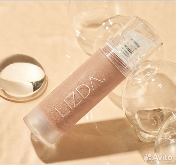 Легкий тон с гиалуроновой кислотой Lizda 21 и 22