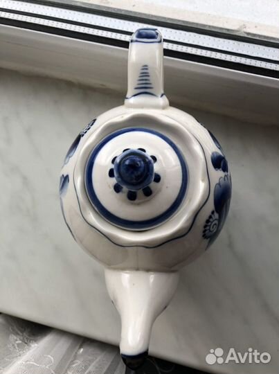 Чайник Гжель