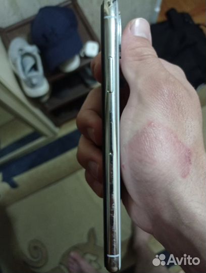 iPhone X, 64 ГБ