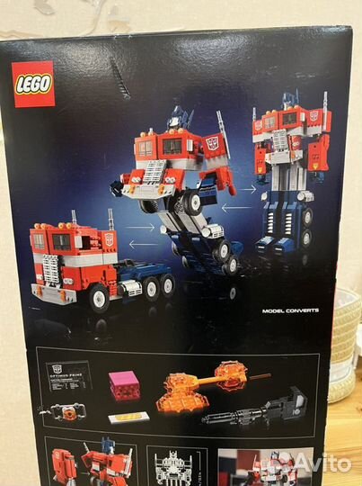 Lego 10302 Optimus Prime. Конструктор