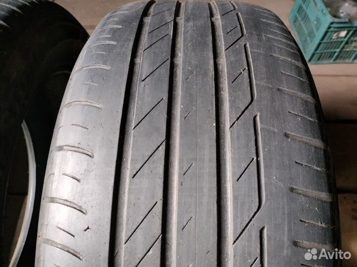 Bridgestone Turanza T001 225/55 R17 97