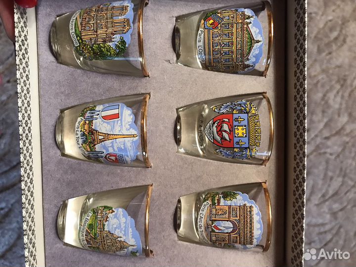 Сувенирные стопки из Парижа