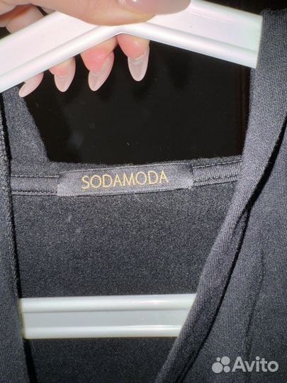 Кофта топ с капюшоном sodamoda xs s