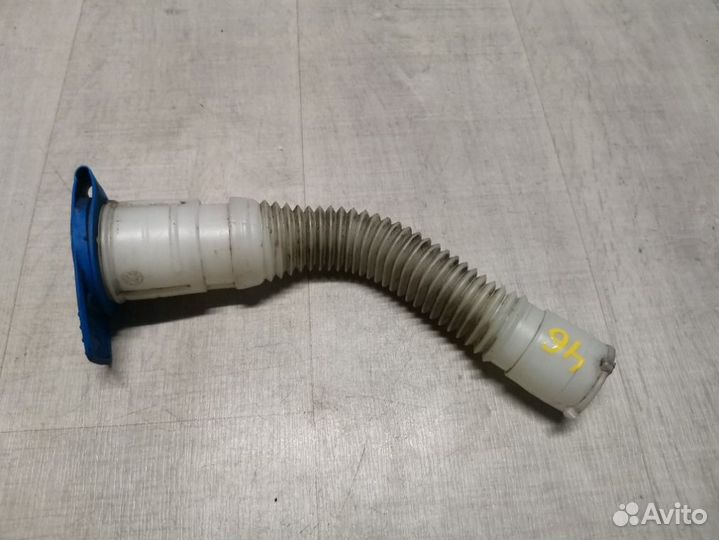 Горловина бачка омывателя Skoda Fabia 2 1.2 CGP