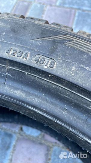 Pirelli Ice Zero 305/35 R21 19B