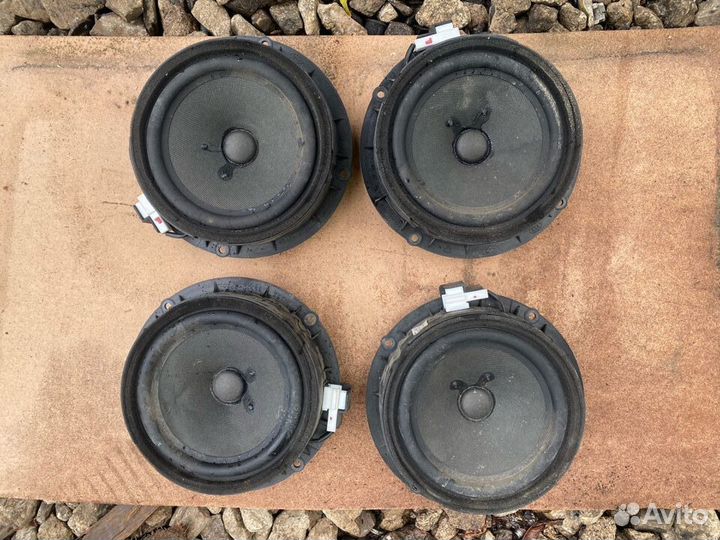 Динамик Kia Sorento 2 XM