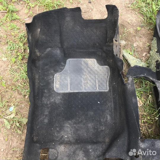 Ковролин Рено Логан