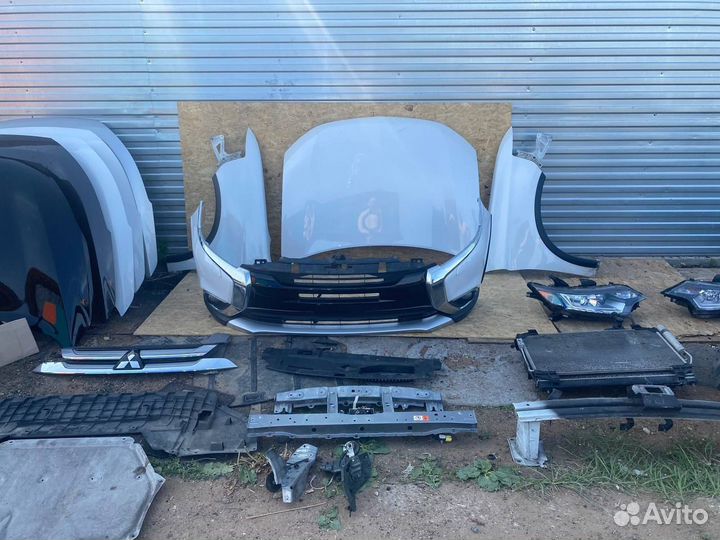 Ноускат на Митсубиси Аутлендер 3 (2015-2018)