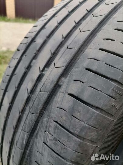 Continental ContiPremiumContact 5 SUV 215/55 R17