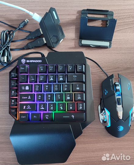 Игровая клавиатура с мышкой для телефона