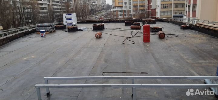Бригада кровельщиков