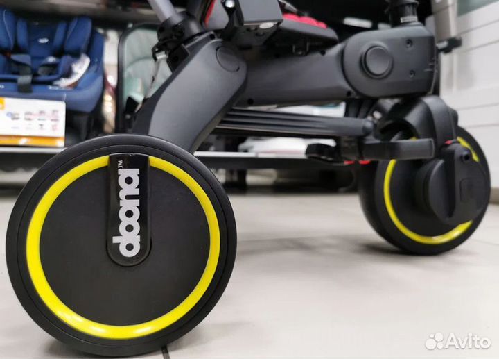 Складной велосипед Doona Liki Trike S1, Flame red