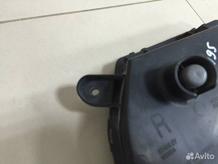 Отражатель в бампер задний правый Mazda CX-5 KE 20