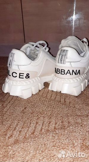 Кроссовки женские