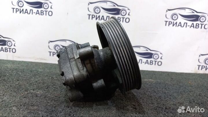 Насос гур Q7