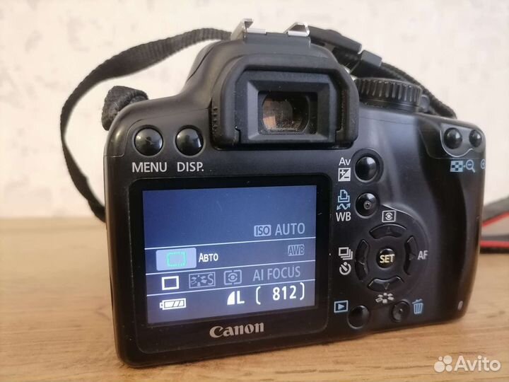 Зеркальный фотоаппарат canon