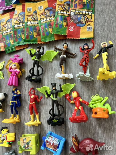 Леди баг киндер и завры