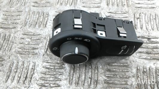 Переключатель света jeep cherokee KL (67F11WU01)