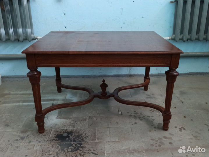 Стол антикварный
