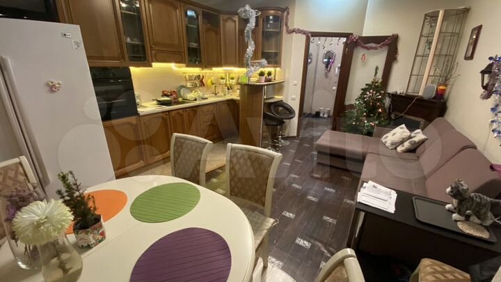 2-к. квартира, 63 м², 5/5 эт.