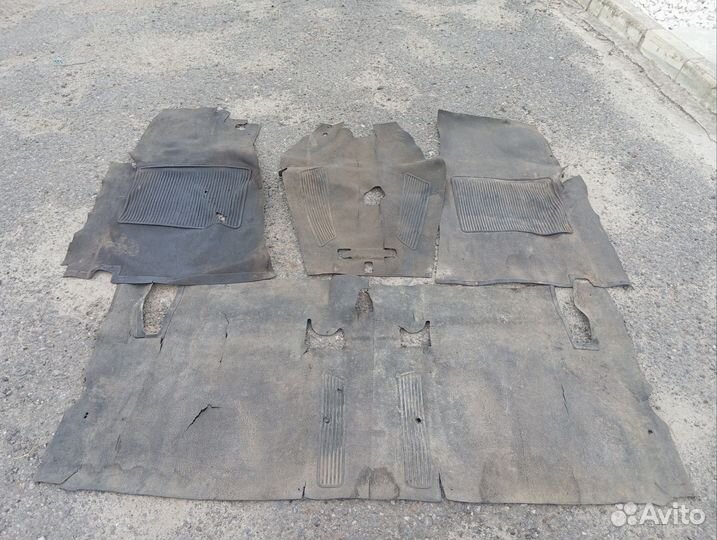 Резиновый ковер ваз 2101