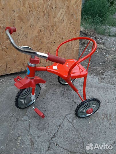 Детский 3х колесный велосипед