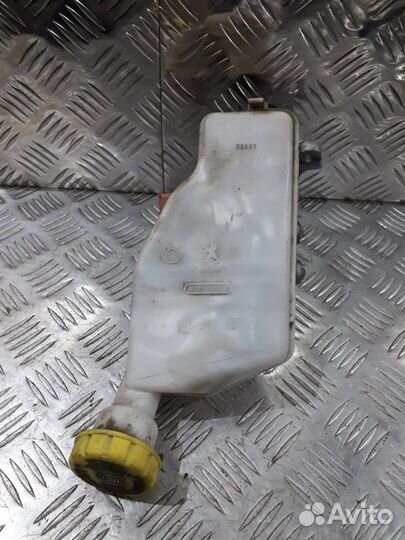 Главный тормозной цилиндр Peugeot 301, C-elysee