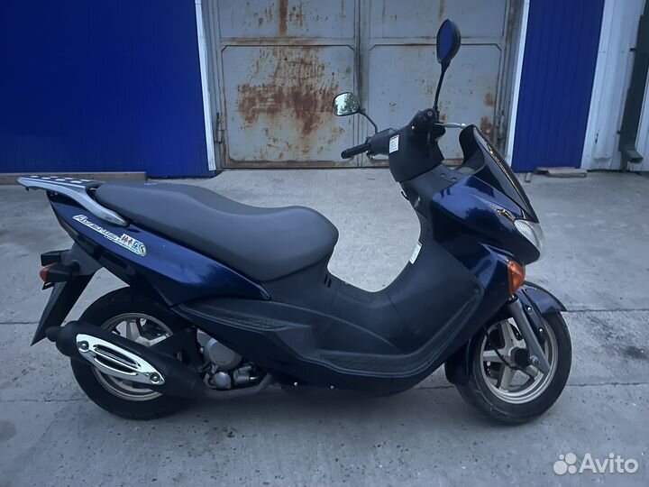 Продам мопед Suzuki Avenis 150