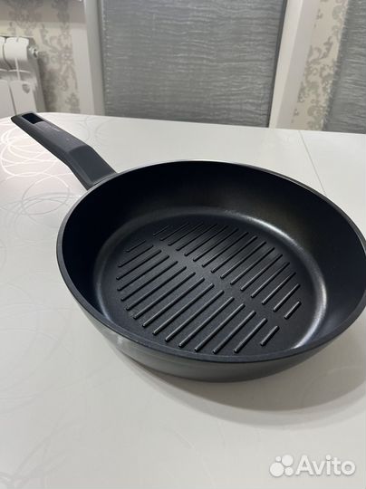 Сковорода гриль 26 см